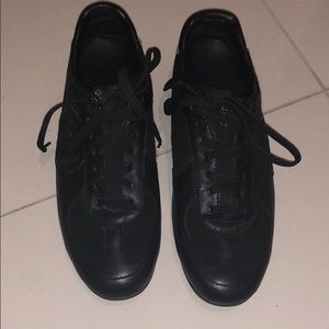 SALE!!!GUCCI authentic sneakers